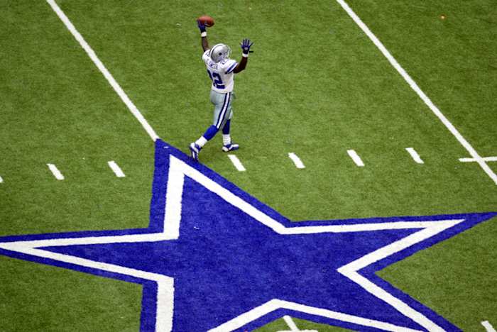 Smith acknowledged the record-breaking moment after gaining 11 of his 109 yards against the Seahawks. (Bill Frakes/Sports Illustrated)